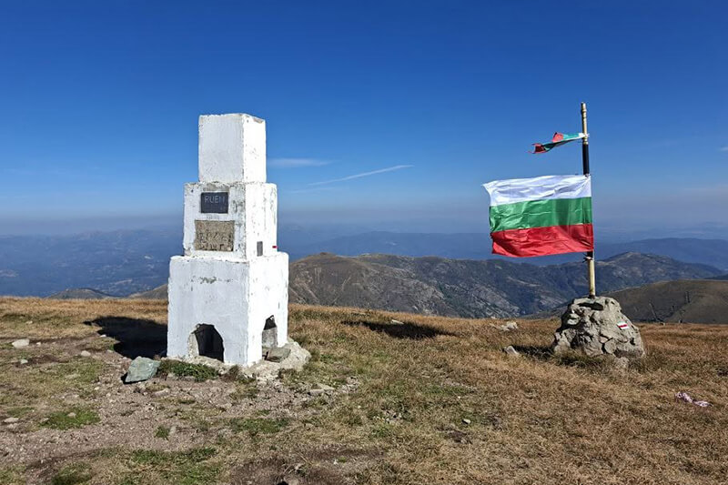 изкачване връх руен